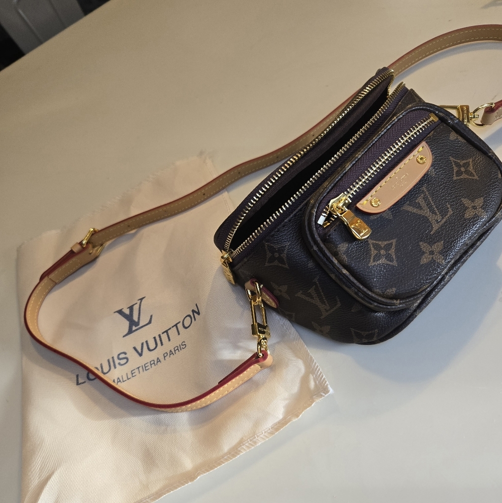 Belt/shoulder/crossbody